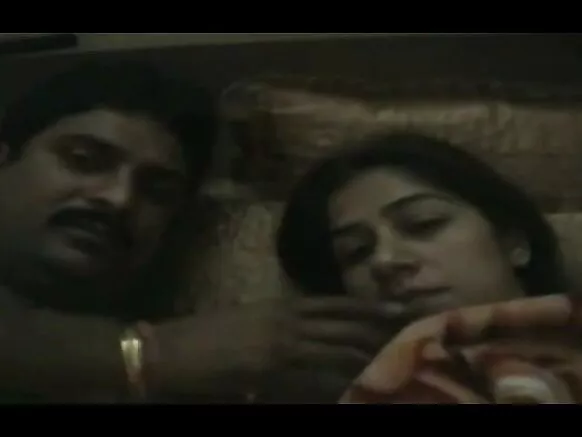 Indian desi full hindi sexy movie ਬੈਸਟ ਇੰਡੀਅਨ ਸੈਕਸ ਟੇਪ ਦੇਸੀ ਪਰ ਪੁਰਾਣੀ ਜਹਿਰ