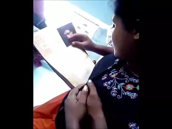 22 ਹੌਟ boobs ਵੀਡੀਓ sexy movie hindi press aunty boobs press
