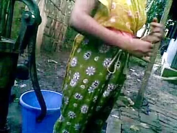 bangla desi sunny deol sex photo ਬੇਚੈਨ ਲੋਕ ਦੇਸੀ ਬਾਹਰੀ ਚਚੇਰੇ ਭਰਾ-ਨੂਪੁਰ ਨਹਾਉਂਦੇ ਹੋਏ ਬਾਹਰ