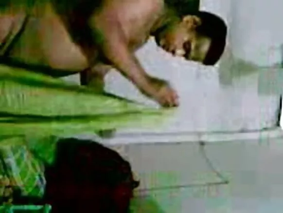Aunty Bharat home real being sex with her ਪਤੀ in saree new sexy real movie