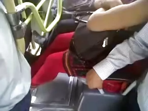 Desi boobs play sexy bus hindi ki boobs ਵੀ ਖੇਡਦੇ ਹਨ