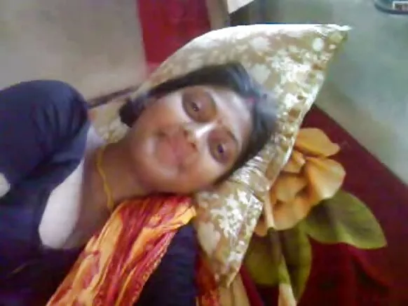 Beautiful desi bengali bodhi sexy sexy sexy movie hindi full hd ਸੋਹਣੇ ਨੰਗੇ ਹੋਏ boobs