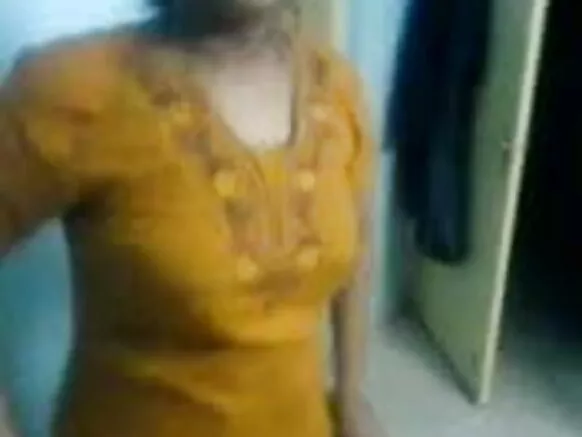 indian movie sexy movie ਮਹਾਨ boobs ਪਹਿਨਣ