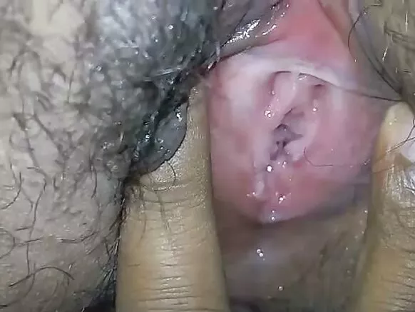 desi sexy film india milf ਦੇਸੀ milf ਵਾਲਾਂ ਵਾਲੀ ਚੂਤ ਦੇ ਨਾਲ clitoris ਵਿੱਚ ਉਂਗਲਾਂ ਹੋ ਰਹੀਆਂ ਹਨ