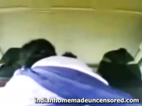 ਦੇਸੀ ਦੇਸੀ sexy movie punjabi video ਕਾਰ ਵਿੱਚ