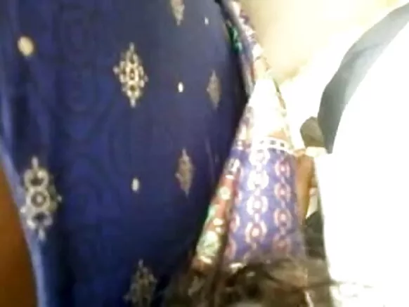 tamilnadu aunty english sex sex movie ਜਨਤਕ ਭੀੜ ਵਿੱਚ ਤੂੜੀ
