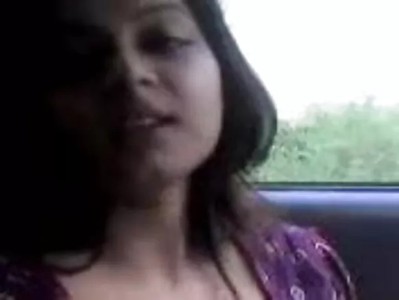 ਕਾਰ ਵਿੱਚ ਮੇਰੇ ਭਾਰਤੀ ਦੋਸਤ ਦੇ boobs sexy movie movie video