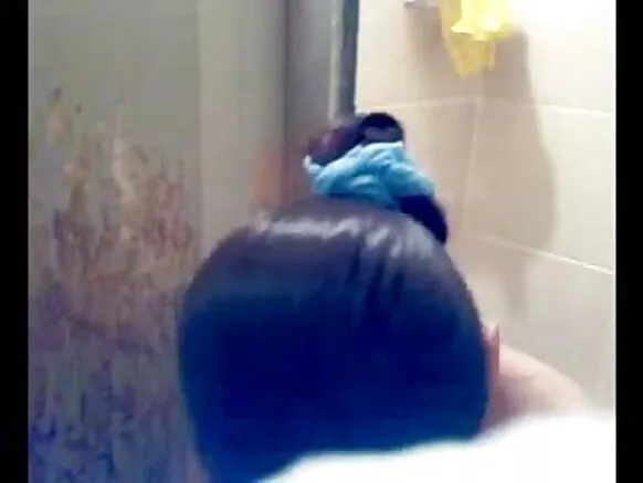 ਦੇਸੀ ਪਾਕਿਸਤਾਨੀ ਗਿੱਲਾ cute gf ਆਟੋ ਸ਼ਾਟ ਸ਼ਾਵਰ hd sexy bf