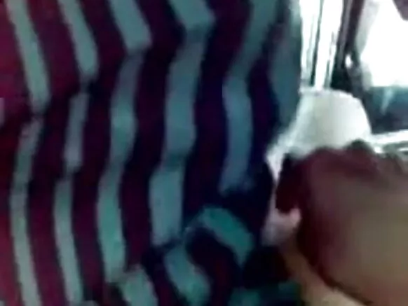 ਨੌਜਵਾਨ ਕੁੜੀ ਨੂੰ ਕਾਰ ਵਿੱਚ ਚੁਦਾਈ sexy movie hindi image