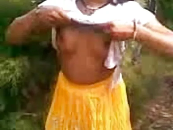 tamil desi Movie ਜੰਗਲ ਵਿੱਚ ਇੱਕ ਕੁੜੀ ਨਾਲ ਸੈਕਸੀ ਮੁੰਡੇ ਦਾ ਪ੍ਰਦਰਸ਼ਨ