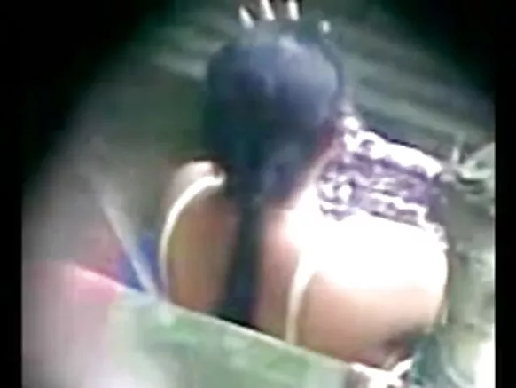 Desi Aunty India Bathing Hindi Movie Hindi, Tamil Movie , Download, Bangladesh, India, Pakistan MP3, 3GP, MP4, HD, MKV, Avi