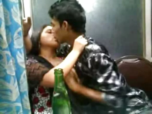 india ਦੇਸੀ sexy girl sexy desi in anushka sharma sexy movie churidar
